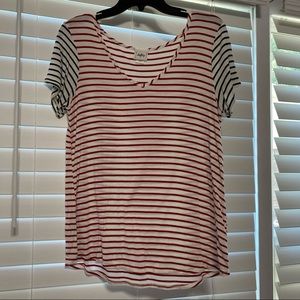 ❤️🤍💙DAYTRIP Red white and blue striped top